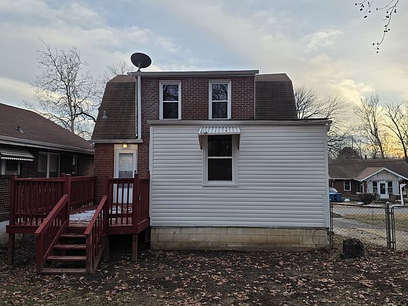 4th image of 8621 Hume Ave
