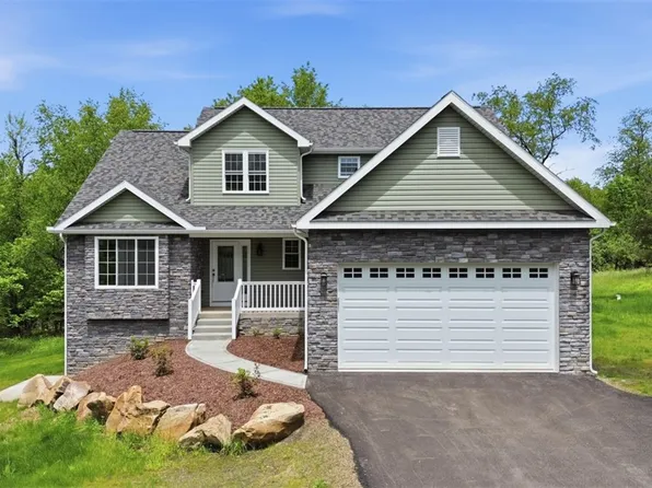 5149 Watters Rd, Lower Burrell, PA 15068
