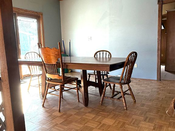 5th image of 306 1/2 H