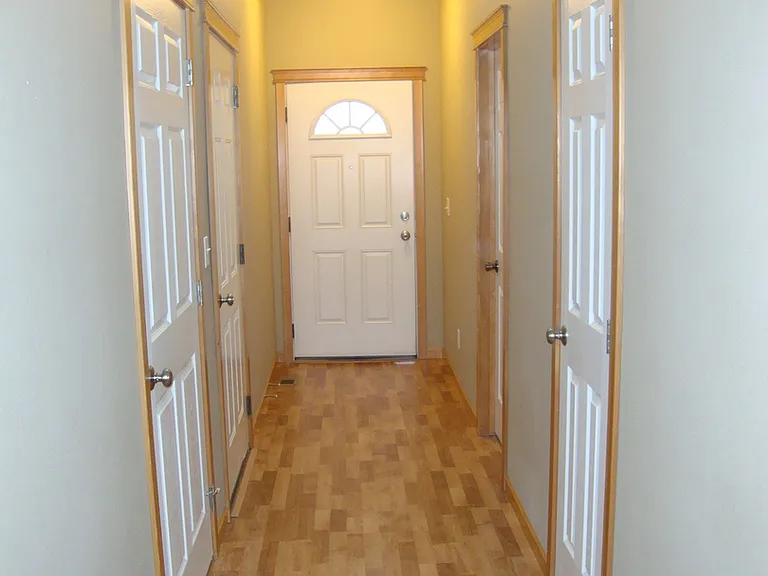 414 E Elcliff Rd — Photo 6