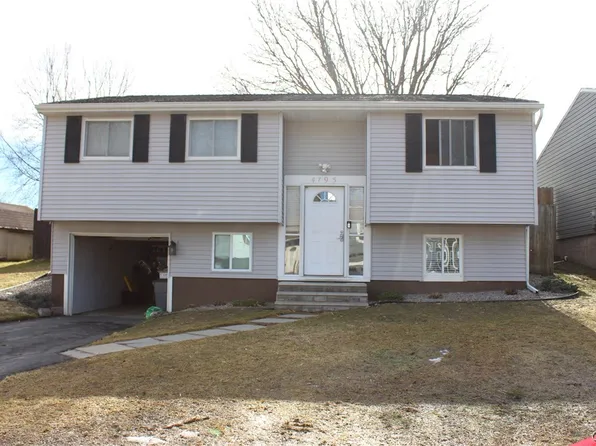 4195 Burningtree Rd, Liverpool, NY 13090