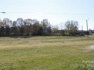 111 Panda Ct, Grover, NC 28073