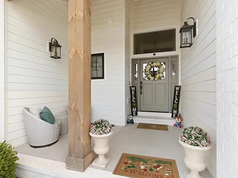 703 S Hickory Dr — Photo 4