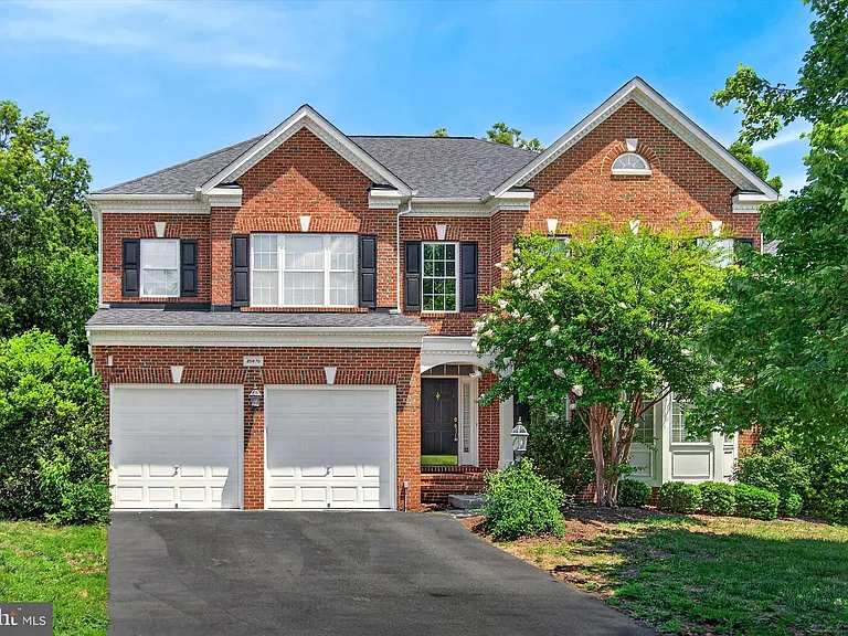 25670 S Village Dr — Photo 4