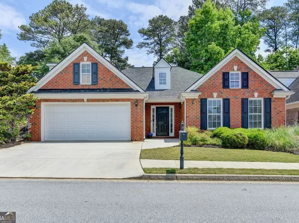 1870 Hickory Station Cir, Snellville, GA 30078