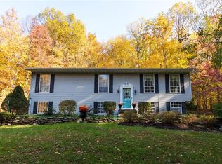 84 Stone Church Rd, Rhinebeck, NY 12572