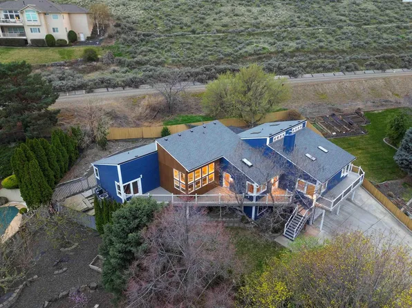 245 High Meadows St, Richland, WA 99352