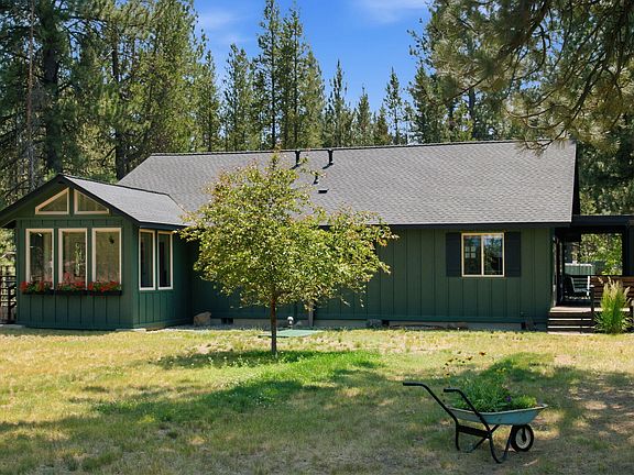 4th image of 54634 Silver Fox Dr