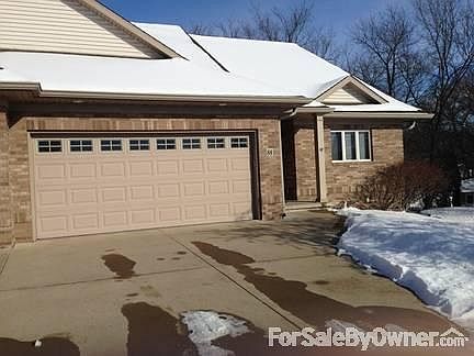 Quiet Cul-de-sac
						:
						Walkout Basement with great storage and versatile layout!