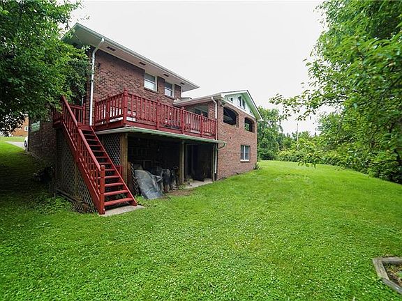2nd image of 19 Greenbriar Dr
