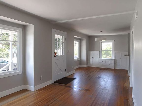 5th image of 1635-1637 Robinson Ave #1635