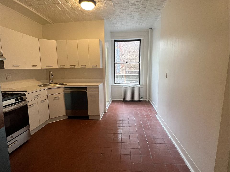 1st image of 1754 2nd Ave APT 2S