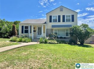 209 7th St, Whitehall, PA 18052