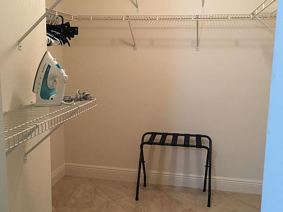 5th image of 1703 El Nino St
