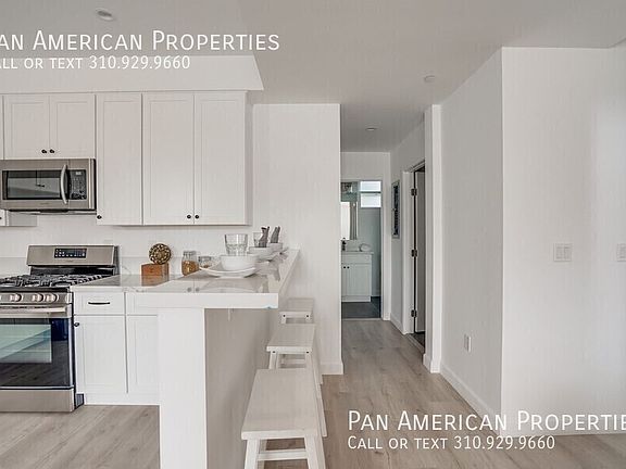 4th image of 125 E Spruce Ave #1