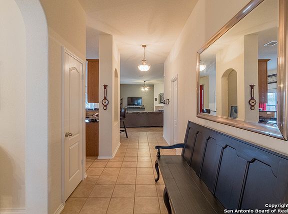 4th image of 10314 Elizabeth Ct