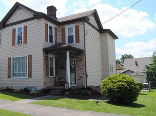 203 E Green St, Connellsville, PA