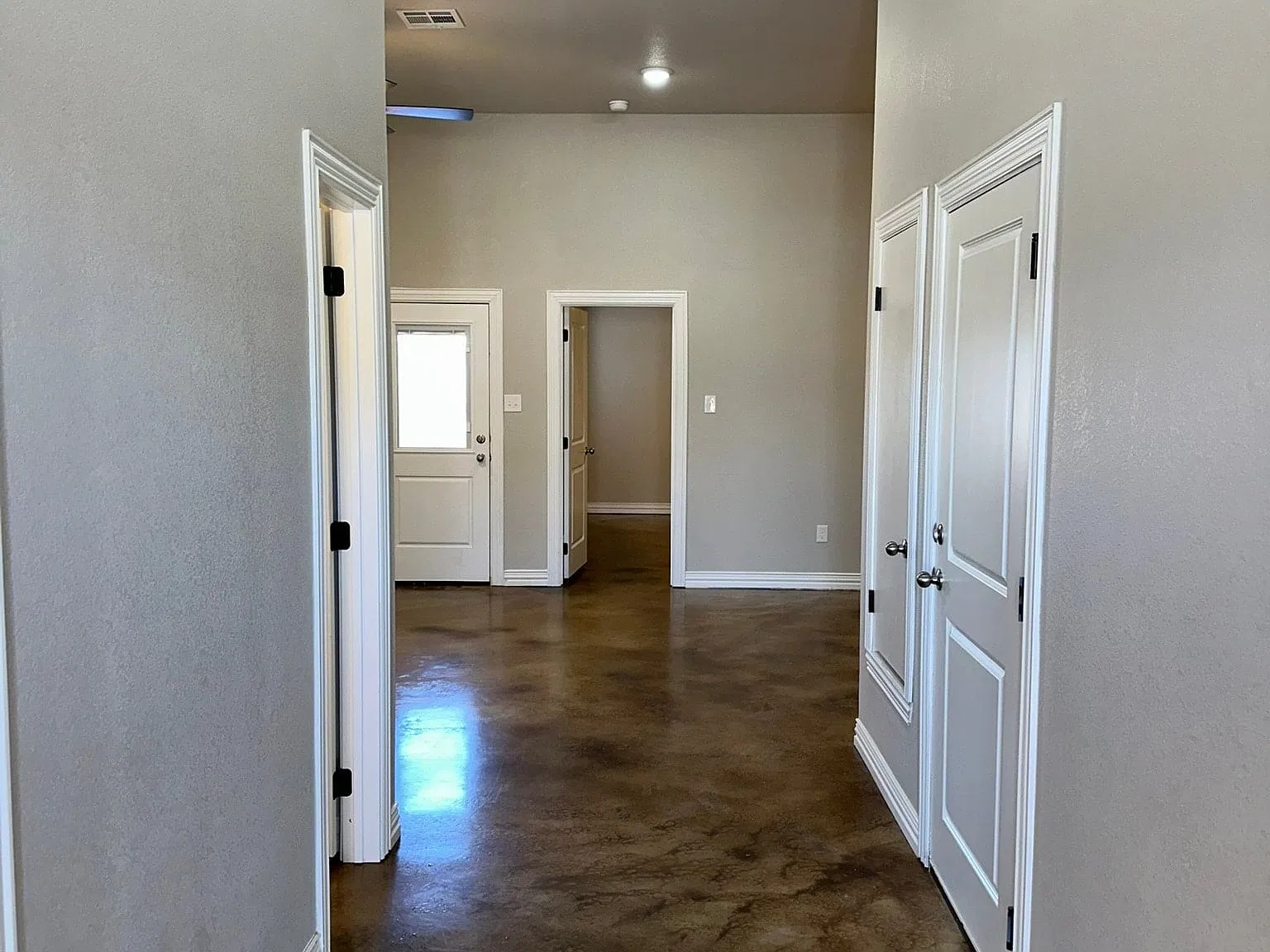 2407 Briar Hollow Drive — Photo 3