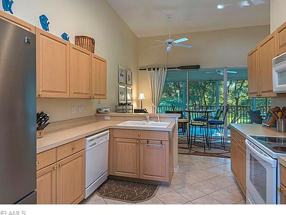5th image of 26951 Montego Pointe Ct Unit 202