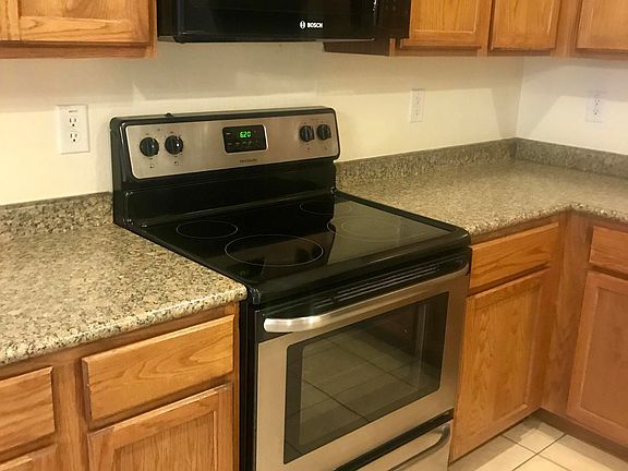 5th image of 17734 W Statler Dr