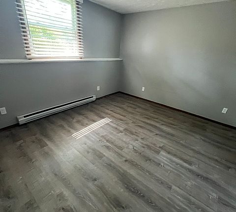 5th image of 1601 Pleasant St