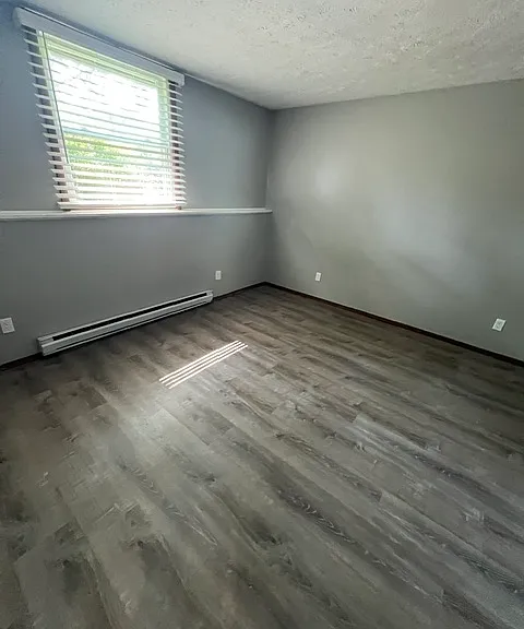 1601 Pleasant St — Photo 5