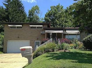 57 Millersdale Rd, Jeannette, PA 15644