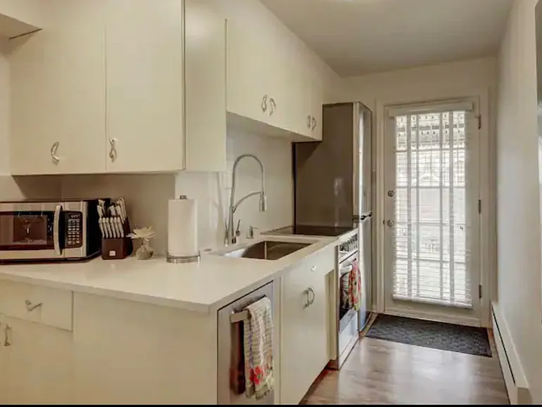 805 S Ogden St — Photo 22