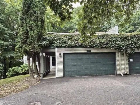 15841 27th Ave N, Plymouth, MN 55447