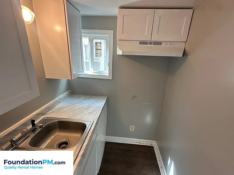 3468 Bowen Ave #4 — Photo 3