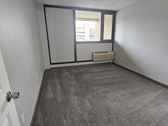 5th image of 100 Scovill St #3L