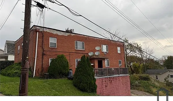 3301 Grover Ave