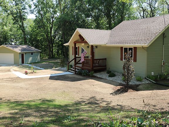 2nd image of 337 Vohlers St