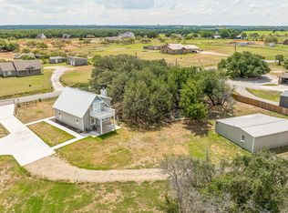 9922 Reynolds Rd, Lipan, TX 76462