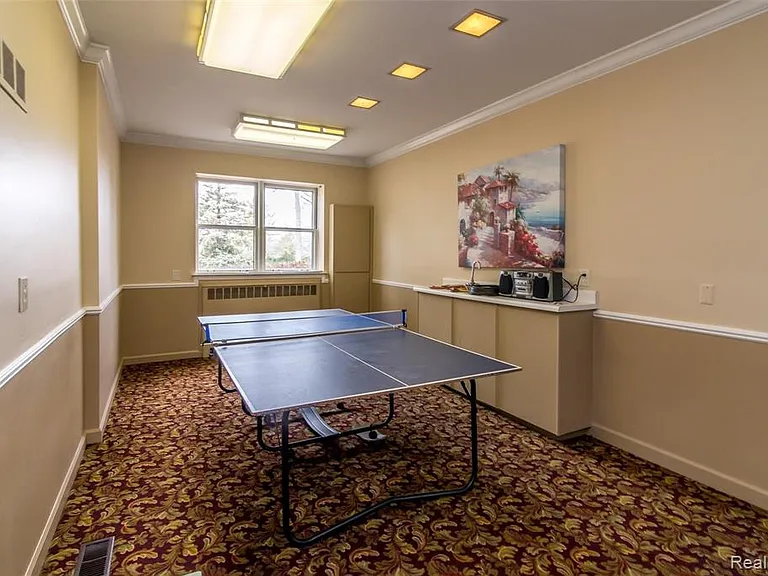 Club House indoor games