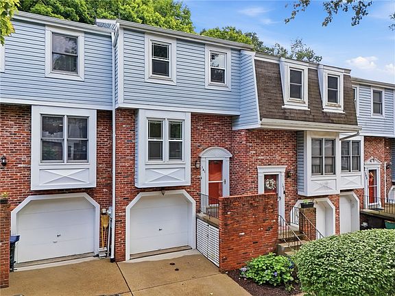 4th image of 141 Spruce Ct