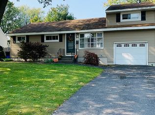 11 Manning Ave, Troy, NY 12180