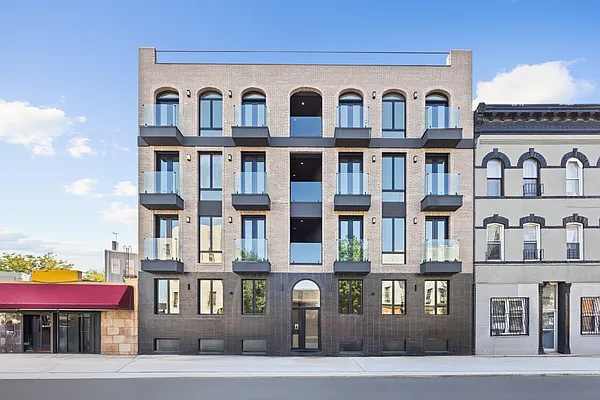 267 Evergreen Avenue in Bushwick : Sales, Rentals