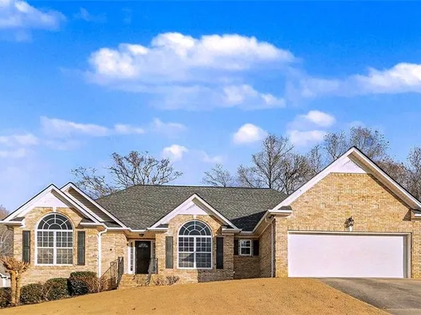 46 Ridge Brooke Dr, Douglasville, GA 30134