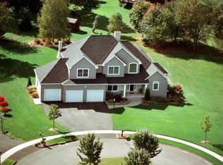 8 Fennwood Dr, Cromwell, CT 06416