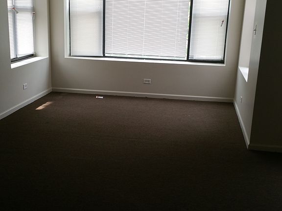 2nd image of 7119 S Calumet Ave APT 3