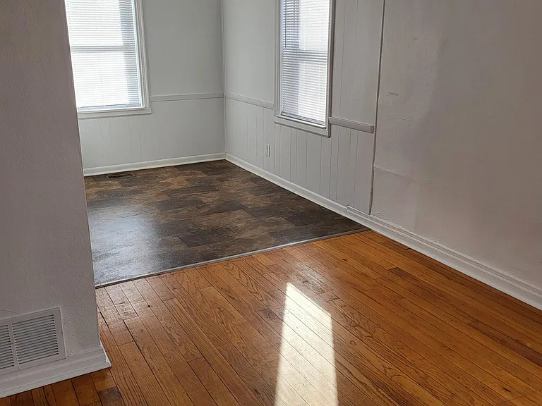 5244 Wasena Ave — Photo 2