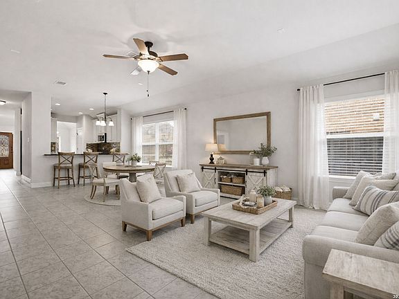 2nd image of 113 Churchill