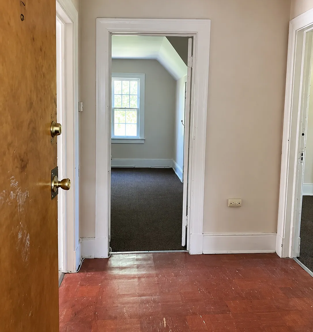 18 Wellington Ave - 4 — Photo 3