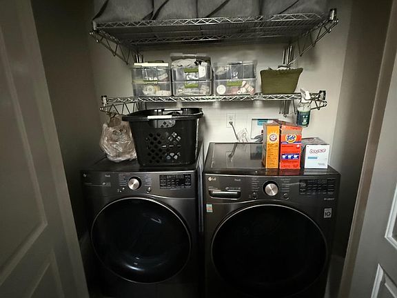 5th image of 4223 Mad Anthony St