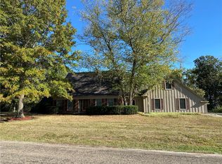 6936 Knollcrest Dr, Charleston, IL 61920