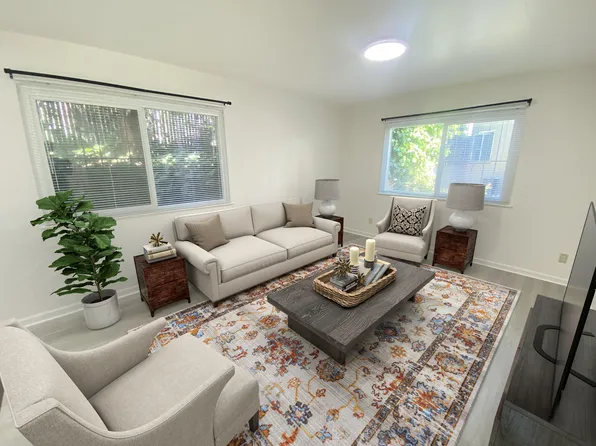 296 Lester Ave #4, Oakland, CA 94606