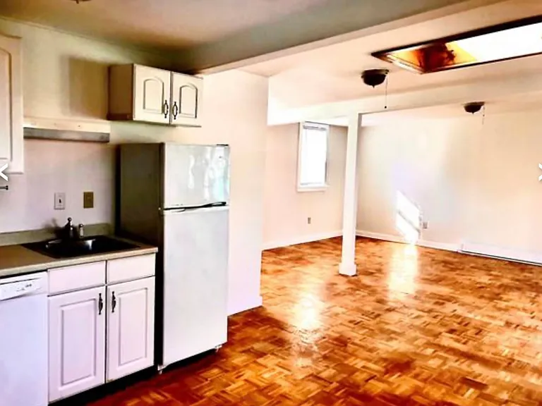15 Oakland St #1/2 — Photo 18