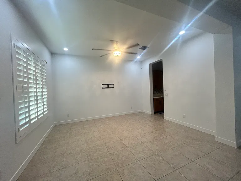 Guests Sit-Out Room without the furniture