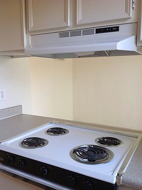 5th image of 565 W Chase Ave APT 21